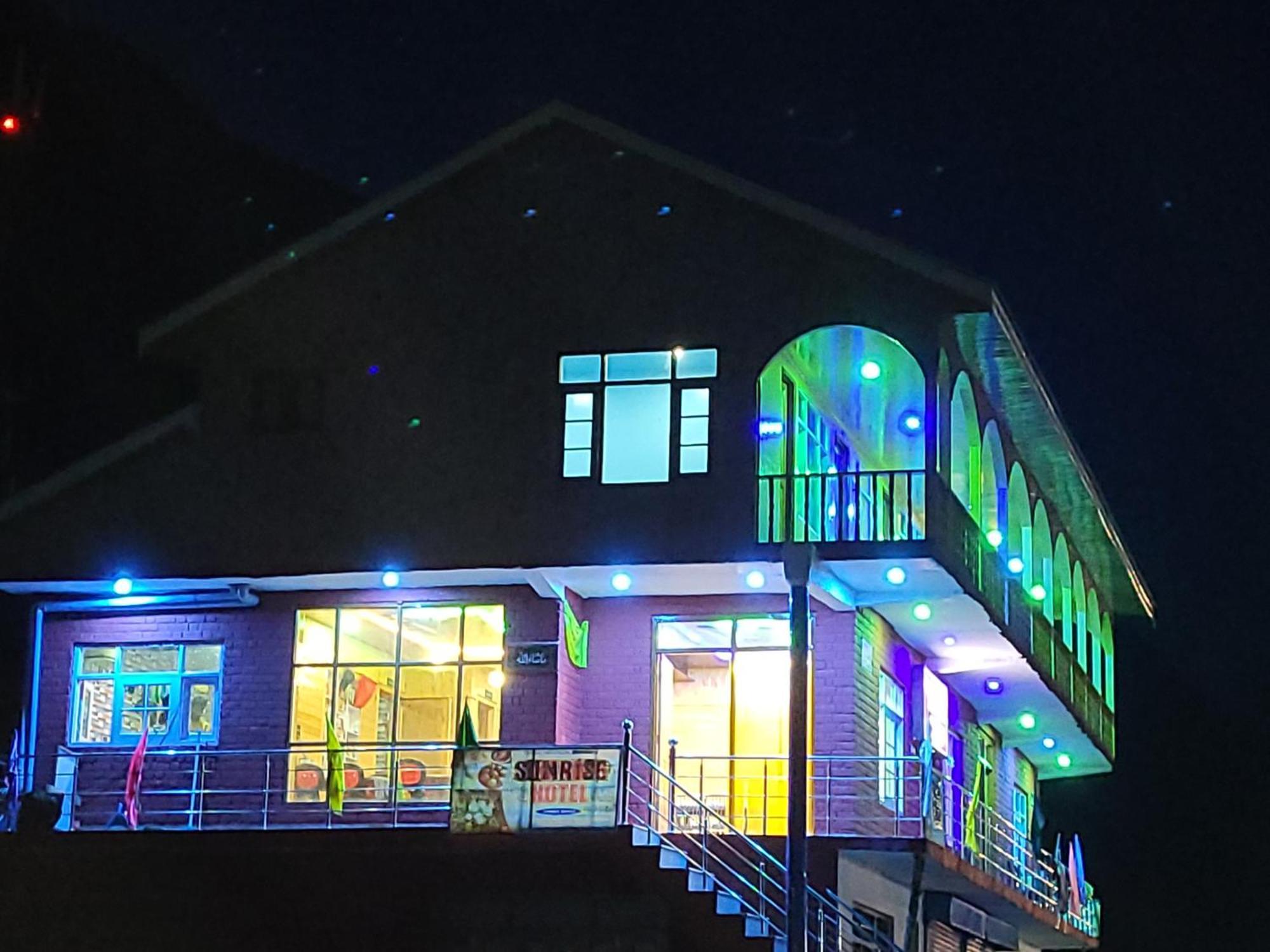 Sunrise Hotel And Restaurant Mastan Gurez Kanzalwan Bagian luar foto